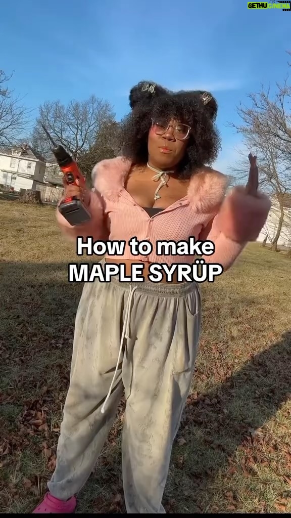 Alexis Nikole Nelson Instagram - MAKE YOUR OWN MAPLE SYRUP! MMM, MMM, TREE BLOOD šš (sorry Iām so goofy hahahaha)