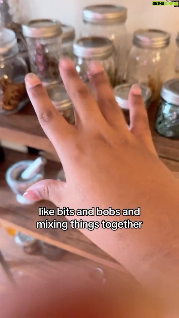 Alexis Nikole Nelson Instagram - SICK DAY BRÖTH ft. Friendship cameos from @jonkung and @chaoticforager and also an art cameo from @loonpflug !!