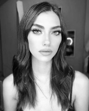 Aleyna Solaker Instagram - @cuneytsevenn 💜🌟