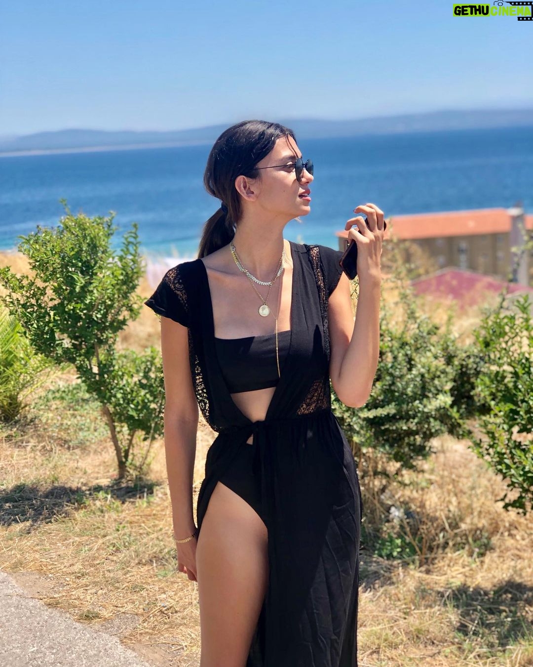 Aleyna Solaker - 162.4K Likes - 🌊🌿