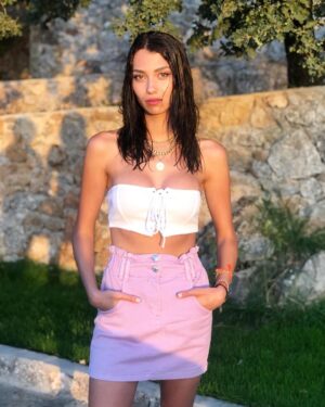 Aleyna Solaker Instagram - 🌿🌞