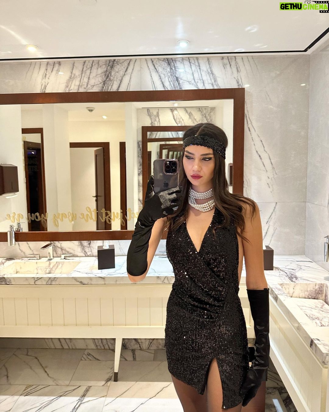 Aleyna Solaker Instagram - Great night, Great Gatsby ✨