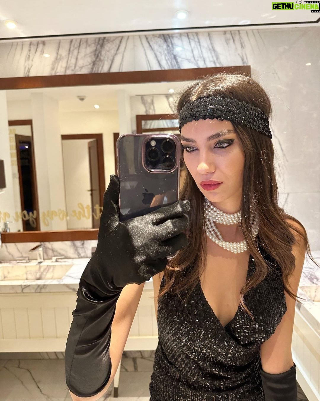 Aleyna Solaker Instagram - Great night, Great Gatsby ✨