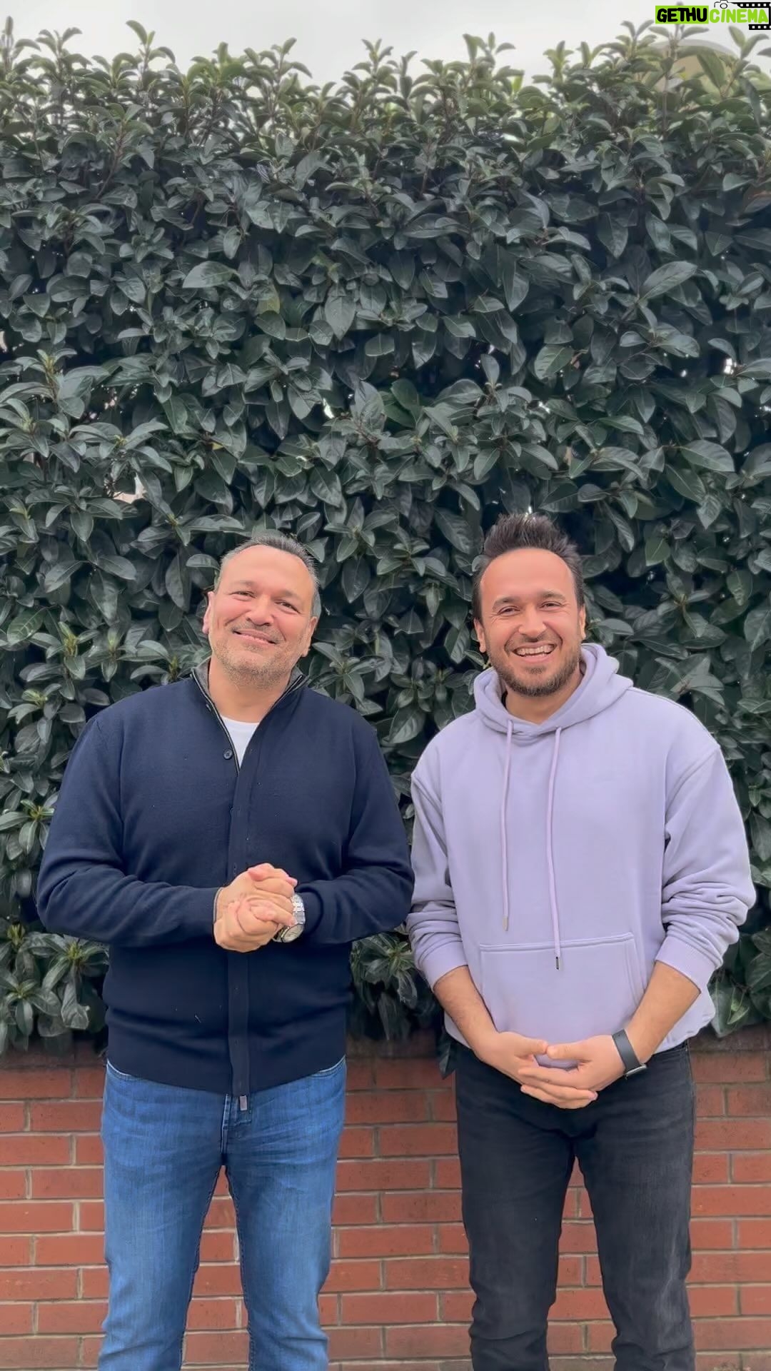 Ali Sunal - 13.6K Likes - Harika bir haberle karşınızdayız 🥳
Kafa kafaya verdik, sanata yakın olmanın katkılarını çocukluk döneminin olmazsa olmazları arasında gören Gymy Kids’in, tiyatro sanatına duyduğu yüksek ilgi ve iştahla yola çıktık 💌
“Gymy Kids x Ali Sunal Tiyatro Kulübü”nü kurmaya karar verdik 🪄
İtinayla hazırlandık, şimdi tüm detayları gururla sizlere duyurmak için hazırız 👇🏻
Gymy Köşk Kanlıca’da, 6-8 ve 9-12 yaş çocuklar için Cumartesi sabahları 10:00 12:00 saatleri arasında, çalışmalarına 10 Şubat’ta başlayacak Gymy Kids x Ali Sunal Tiyatro kulübümüze, tüm meraklıları bekliyoruz ❤️
Detaylar ve kayıt için www.gymykids.com ✅
#gymykidsxalisunaltiyatrokulübü
#cocuklarsanatyapsin