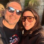 Ali Sunal Instagram - Evlilik yıldönümümüz kutlu olsun Nazlı yarim🩵. Daha nicelerine 🧿… seni seviyorum … (bu arada selfie tazedir bugünden ☺️)