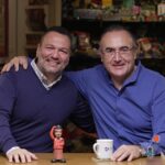 Ali Sunal Instagram - "Ailemin değerlisi güzel abim, Davetin benim için şerefti çok teşekkür ederim. Bana kendimi değerli hissettiren bir davet bir sohbet bir programdı. Daha nicelerinde buluşmak dileğiyle." #işteoçocuk #sunayakın #alisunal #istanbuloyuncakmüzesi #yatirimfinansman #değerkatar İstanbul Oyuncak Müzesi