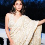 Alia Bhatt Instagram - I had the great pleasure of hosting an evening that was truly special, brimming with so much love, purpose, and hope. Thank you @mo_hotels for bringing our vision to life, and to @salaambbayorg for empowering and supporting young lives, providing them with what they need for a brighter tomorrow HOPE GALA 2024 ✨ #ImAFan @mo_hydepark
