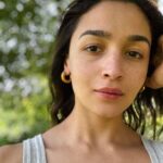 Alia Bhatt Instagram - little soul and sun...