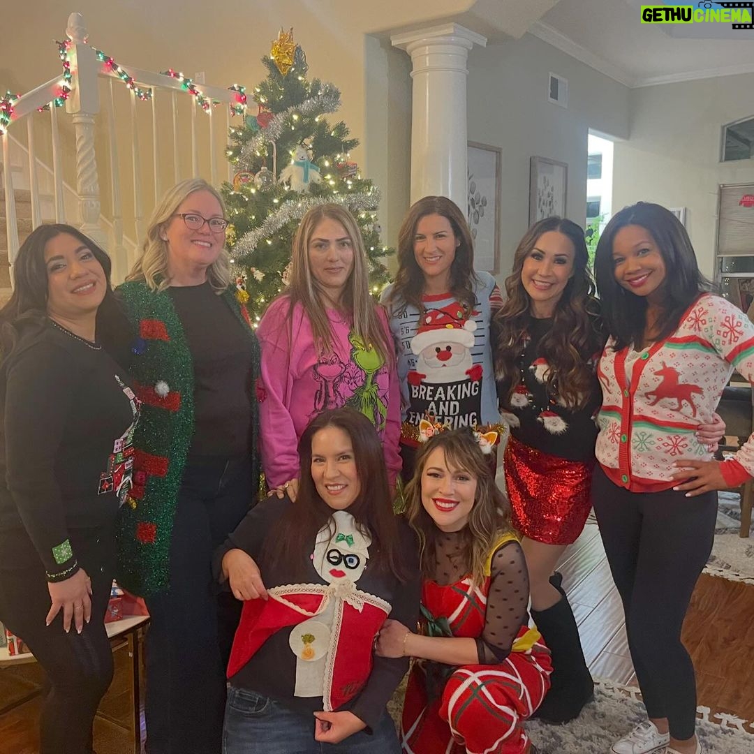 Alyssa Milano Instagram - My gracious friend, @kareb216, throws our village an amazing Ugly Sweater Party every year. How cute are my ugly sweater overalls? Amazon. (You’re welcome.) Thank you, Kari and Jeff for creating core memories for so many of us. We love you!