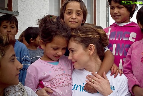 Alyssa Milano Instagram - These pictures are from World Children’s Day many years ago. I was there with @unicefusa UNICEF witnessing all the incredible work they do in this region. There has been good progress in child rights in Kosovo in the last year, including: The successful establishment of Child Rights Teams in 34 municipalities, a key provision of the Child Protection Law. The approval of the new Law on Early Childhood Education, and Passage in the Assembly of the first reading of the new Law on Social and Family Services. May we each do our part in protecting all children so that they can live in a world free of violence, fear, food insecurity, sickness, discrimination and oppression. #worldchildrensday