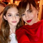 Alyssa Milano Instagram - Merry Christmas. 🎄❤️💚