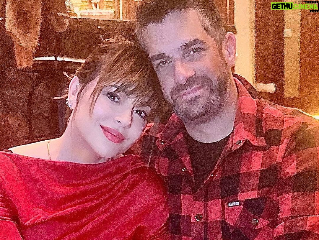 Alyssa Milano - 39.5K Likes - Merry Christmas. πβ€οΈπ