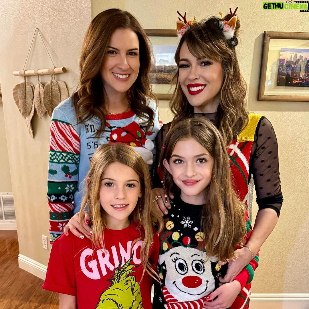 Alyssa Milano Instagram - My gracious friend, @kareb216, throws our village an amazing Ugly Sweater Party every year. How cute are my ugly sweater overalls? Amazon. (You’re welcome.) Thank you, Kari and Jeff for creating core memories for so many of us. We love you!