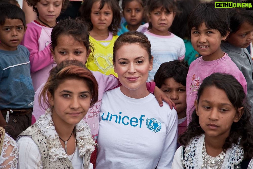 Alyssa Milano Instagram - These pictures are from World Children’s Day many years ago. I was there with @unicefusa UNICEF witnessing all the incredible work they do in this region. There has been good progress in child rights in Kosovo in the last year, including: The successful establishment of Child Rights Teams in 34 municipalities, a key provision of the Child Protection Law. The approval of the new Law on Early Childhood Education, and Passage in the Assembly of the first reading of the new Law on Social and Family Services. May we each do our part in protecting all children so that they can live in a world free of violence, fear, food insecurity, sickness, discrimination and oppression. #worldchildrensday