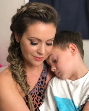 Alyssa Milano Instagram - #nationalsonday you say? Don’t mind if I do! @milobugliari, there are no words. You make my heart swell with pride. Everything in my life happened so I would be ready for you. Someday I’ll tell you all the stories, son. I love you. -mommy #morherhood