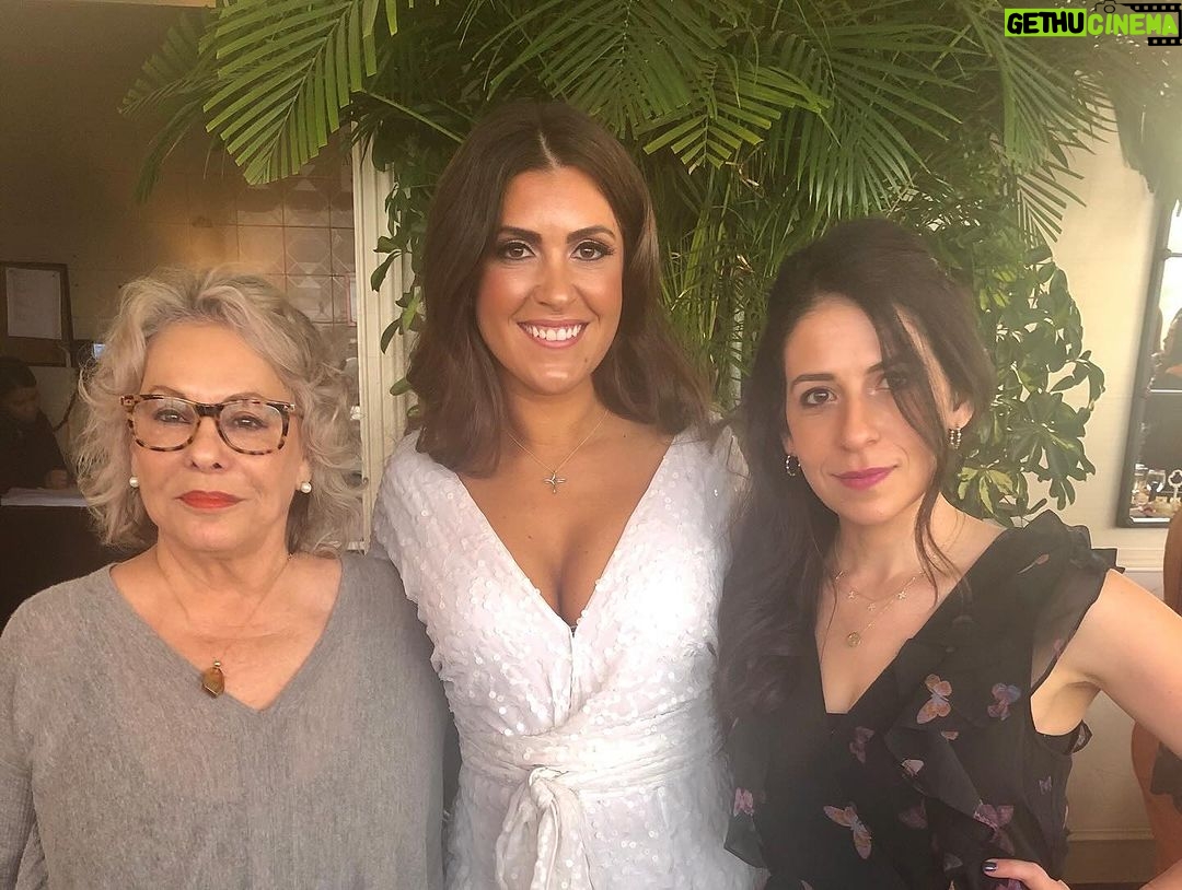 Alyssa Milano Instagram - Happy Galentine’s Day to all the women in my life who inspire me to think more critically, love more patiently, work more passionately, and live more unapologetically. You are everything.