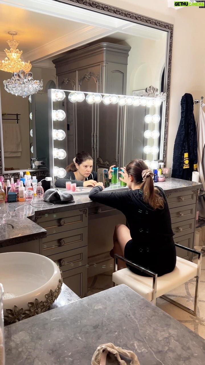 Amanda Cerny Instagram - Blessing @johannesbartl ‘s drink to give him the energy to clean this bathroom 🙏