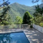 Amara 'La Negra' Instagram - @lasroyaltwinsempire Este es Otro de las Villas Que les Recomiendo Imagínate despertar en Este Paraíso en Bonao, RD 🇩🇴 #LaCumbre Disponible Para Rentar #Airbnb También Si Quieres disfrutar del Campo y las montañas ⛰️ te Invito q conocer @lasroyaltwinsempire 📍La Cumbre @lasroyaltwinsempire 4 habitaciones Jacuzzi Piscina Vista a las montañas Terraza Áreas verdes parqueo Y Un súper precio de apertura OJO: fuera de lo que es la renta de alquiler, estamos vendiendo la propiedad, interesados⬇️😉 Más info ⬇️ 👩🏻‍💼Wanda Medina Travels Confortables RD 📲849-212-3075 @lasroyaltwinsempire @amaralanegraaln @lasroyaltwins @sarinefeliz @travelsconfortablesrd