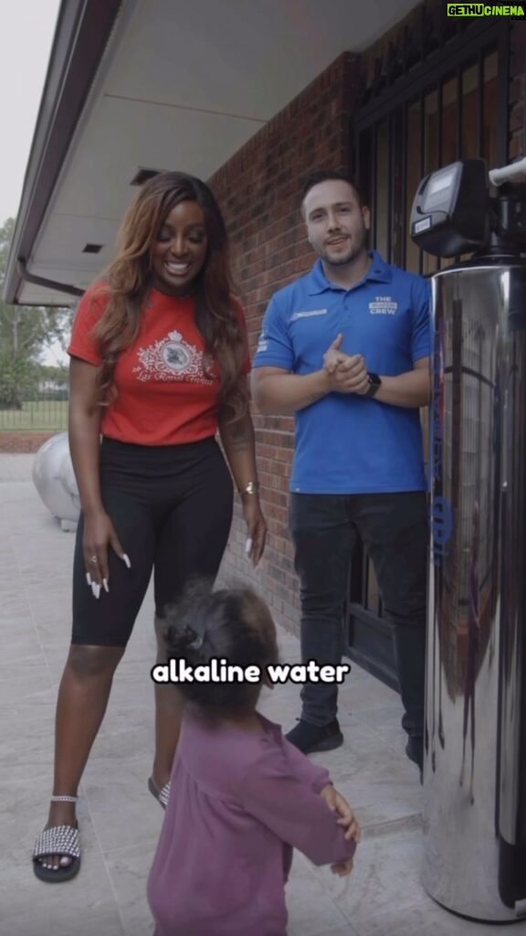 Amara 'La Negra' Instagram - 😃Discover how Aquafeel changed Amara life. Goodbye to the smell and taste of chlorine in the water. Are you worried about the quality of water for your family? Immediate installation!💧 @amaralanegraaln recommends it with a ⭐️⭐️⭐️⭐️⭐️. And you, what are you waiting for to acquire Aquafeel Solutions? #AquafeelMiami #QualityDeAguaMiami #FamilyWellbeingMiami #water #HealthyHomeMiami #PurityEnMiami #alkalinewater #agua #PurezaEnMiami #alkalinewater #ionizedalkalinewater Miami Beach, Florida