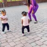 Amara ‘La Negra’ Instagram – Ya estamos Practicando! #Beyonce Y #Jlo Cuidado 🤣 Las Royal Twins ya se están Preparando lol @lasroyaltwins
Watch out y’all! @lasroyaltwins Already started Practicing There Dance Moves 😂