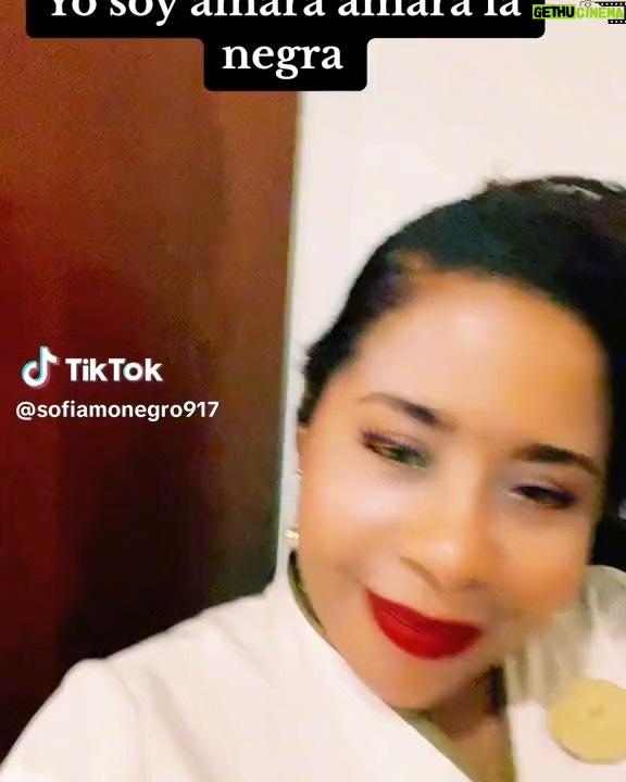 Amara 'La Negra' Instagram - #DEJALO en TikTok 🔥 Seguiré subiendo sus videos. Etiquétense para darles repostar y sigan reproduciéndo el video en YouTube. Ya tenemos MAS DE 400k reproducciones. TikTok @amaralanegraaln Siguemr