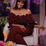 Amara ‘La Negra’ Instagram – Deseándoles Bendiciones a TODOS! Que papá Dios me les de mucha Salud! Amor! Energía Positiva! Enfoque! Que Dios Guíe Sus Pasos Hoy y Siempre! Les Deseo la Misma Felicidad que Vivo yo!!! Que algún día Todos aprendan que la vida es muy corta y debemos ser Feliz para uno mismo y no para el mundo! Los Quiero a TODOS! Estamos en Luz y Progreso! Paz y amor! Yo doy lo que recibo! Así que Adar amor Mi gente Bella! Que el mundo ya está lleno de Negatividad! @desiguales.tv 
Photographer: @juanito_visual_ 
Look: @karen1_1_1
