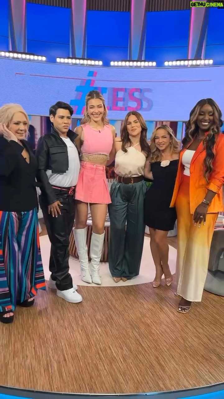 Amara 'La Negra' Instagram - La actitud en @desiguales.tv no falta y cada día se pone mejor 🩷 MAÑANA seguimos con HORARIO ESPECIAL a las 12p/11c por Univision. ¡No te lo pierdas!