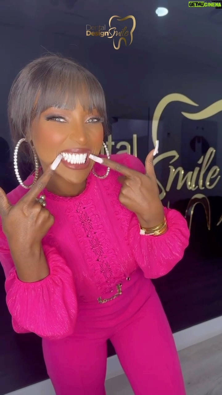 Amara 'La Negra' Instagram - π We are thrilled to share the incredible visit of the talented @amaralanegraaln to our office. Her complete porcelain dental transformation looks absolutely spectacular! ππ« @amaralanegraaln has entrusted our experts to achieve a radiant smile, and now she flaunts a perfect and dazzling set of teeth. We feel honored to have been part of her transformation journey, and the result is simply breathtaking. πβ¨
