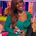 Amara 'La Negra' Instagram - No te puedes perder @Desiguales.TV tenemos los temas del momento. 🤩👏Lunes a viernes a las 2P/1C por @Univision