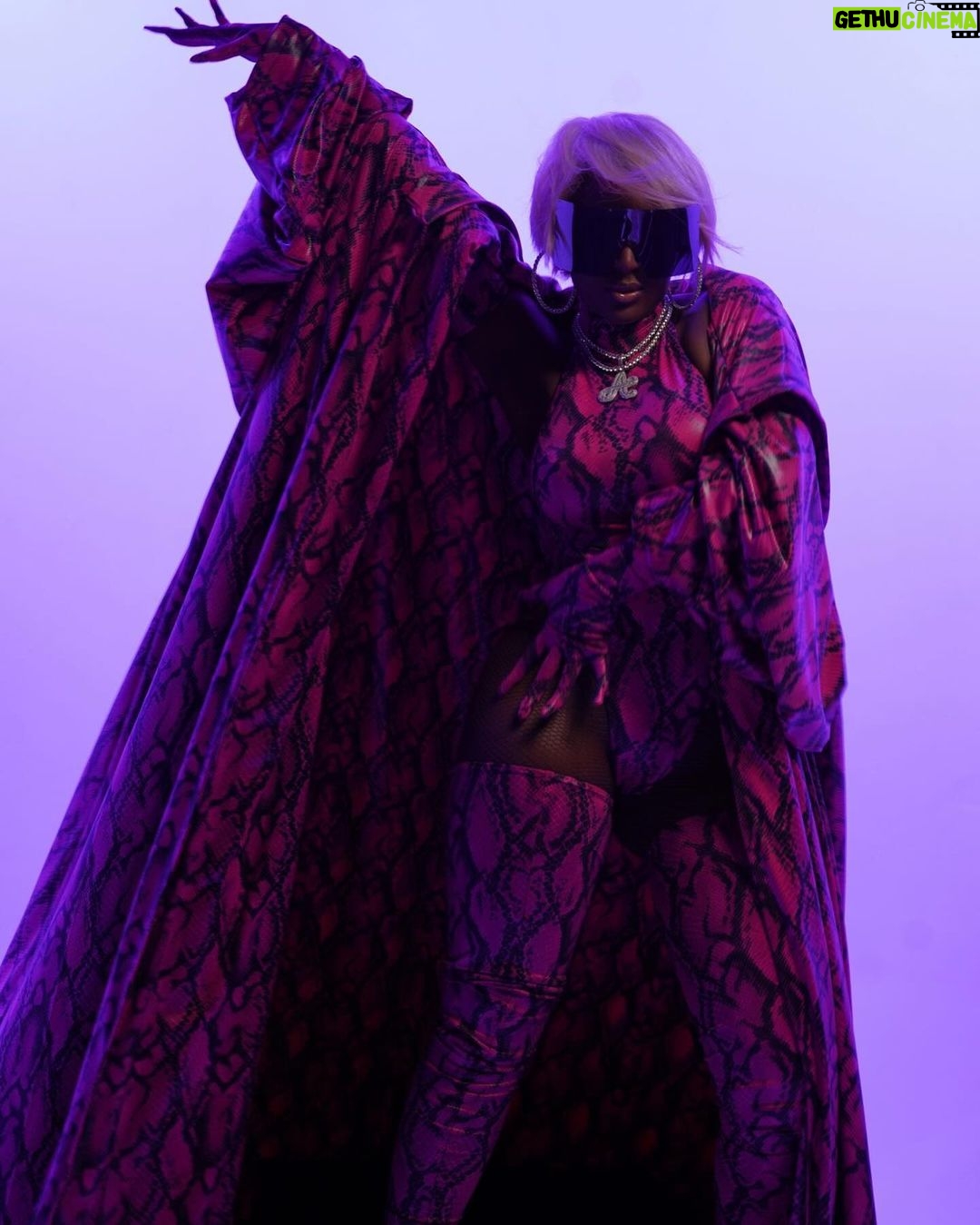 Amara 'La Negra' Instagram - Stay Focused! Unbothered! Untouched.. Let The Games Begin 🩷 Designer: @valentinoomar Bling: @certified.drip Shades: @shopbogaboga