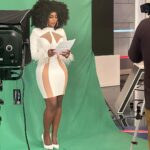Amara ‘La Negra’ Instagram – Mi Mamá @mamianalamama1 Siempre Me Decía “Tranquila Mija que el que ríe de último ríe mejor! Dios tiene el control y el tiempo de Dios es perfecto tu tranquila enfocada disciplinada que cuando menos te lo esperes Dios te va a sorprender y te va a dar lo que tanto has anhelado por lo que tanto has trabajado desde chiquita!” No le pongo límites a Mis sueños y a mis metas! Trabajo sin descansar porque tengo fe’ en mi y lo que se que algún día voy a lograr!
Dress: @allthingscherish @desiguales.tv @uninoticias