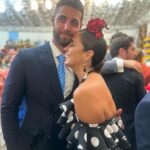 Anabel Pantoja Instagram – Mi 2023 tiene un nombre y ese eres tú @davidroal , sabes que decidí por los dos no exponer apenas nada y guardar lo más íntimo para nosotros, pero toca compartir con MI GENTE de aquí lo que es MI CHIMBA DE VIDA CONTIGO, solo puedo agradecerle a Dios y a los que me cuidan arriba por esta bendición que me mandaron
Por esta lucha conjunta de un solo objetivo : Mencey 🥹
¿ Lo lograremos? ¿ Duraremos? ¿ Creerán en nosotros?
Pues si te digo la verdad : voy a dejarme la piel, la grasa, el corazón , la celulitis y mi vida entera por ese amanecer 🌅 mirando el mar, ese baño en Patalavaca los domingos, esos días de tarde de bingo y comida rica en Calle Betis con los nuestros, ese finde nuestro en Portugal donde tú y yo solo sabemos, esas compras al Spar, esos ratitos en la tienda de nuestros amigos @daviycla , esos paseos en bicis por nuestra isla, esos días en Sevilla con los nuestros, esos viajes y ciudades para tachar, esos 20€ semanales de ahorro, esas noches de tablet y series 🥹
¿ Vamos por el 2024 con la misma fuerza o más 💪🏽?
🐢🖤💃🏽 Arguineguín, Canarias, Spain