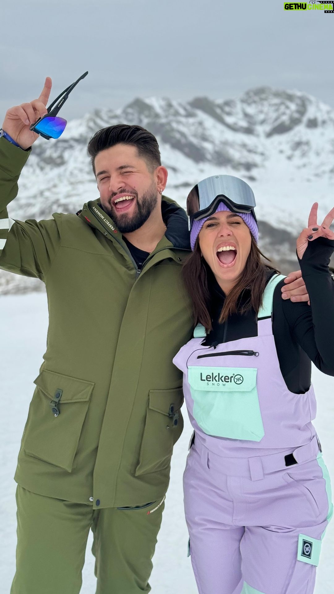 Anabel Pantoja Instagram - Por si no sabía lo que era NEVALIA y la ❄️ va @telmotrenado como veterano en esta experiencia espectacular y me lo enseña 👏🏻😂 ( disfruta de un consumo moderado 37,5*) @ronbarcelospain #Nevalia2024 #publi