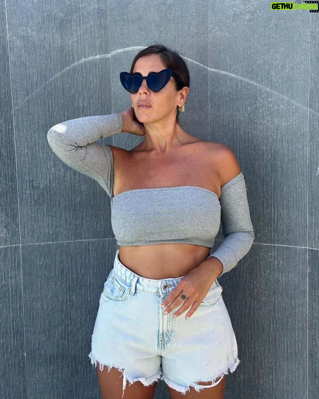 Anabel Pantoja Instagram - Mi dos personalidades š @shein_spain @sheinofficial AquĆ os dejo las referencias : skc: sw2205135868831772 Search ID: 11573478 sw2209273313429190 Search ID: 11735379 #SHEINforAll #sheinpartner Código % : Anabel15