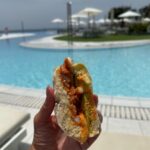 Anabel Pantoja Instagram - Resumen del mes ☺️ 1. Grabando podcast especial 👏🏻 2. Mi bocata favorito de calamares @perchelbeachclub 3.Foto al bajarme de la carroza en el orgullo 🏳️‍🌈 4. Achicharrada 🔥 5. Comiendo en casa de alguien muy especial que me hizo este pedazo de arroz 🥹 6.Mi primera vez en la playa de las Canteras 🇮🇨 7. Todo en ORDEN 🥑 👌🏼 8. Mis amigas de Triana de enamoraron de la isla @amparuchi82 9.El @barplayaelboya uno mis restaurantes favoritos de la isla 👏🏻🇮🇨 10. Cumple de mi @daviycla y resumen de lo que puede ser una fiesta con mi gente de Cercados Espinos ☺️ Mi Vida