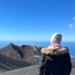 Anabel Pantoja Instagram - No puedo elegir 10 fotos para resumir lo que siento por ti. FELIZ DÍA ISLAS CANARIAS 💛💙 1. Hotel mágico TENERIFE 2. Uno de mis sueños cumplidos 3. El Hierro y su pastor ☺️ 4. Pueblo mágico en La Palma ( porís de Candelaria ) 5. Otro sueño cumplido Gracias a Él Hierro 6. El 🌋 de la Palma. 7.Capital, Las Palmas 🤍 8. Navegar por el sur de Gran Canaria. 9.Pozo izquierdo, mi primer hogar. 10. Virgencita de Teror 🙏🏼 Islas Canarias