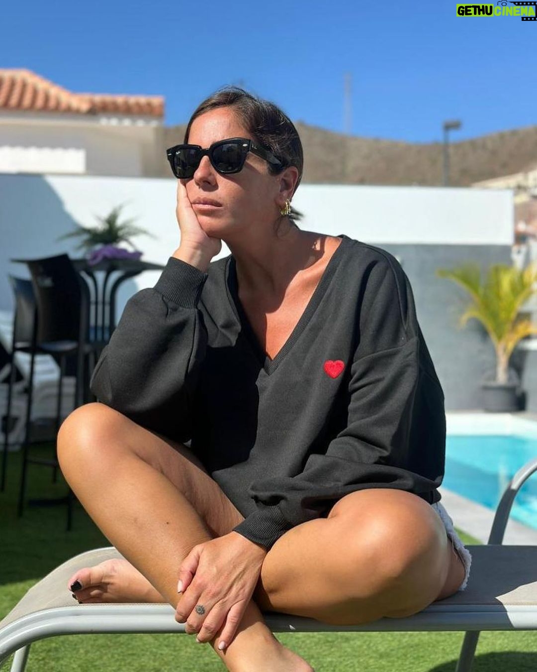 Anabel Pantoja Instagram - Mi dos personalidades š @shein_spain @sheinofficial AquĆ os dejo las referencias : skc: sw2205135868831772 Search ID: 11573478 sw2209273313429190 Search ID: 11735379 #SHEINforAll #sheinpartner Código % : Anabel15