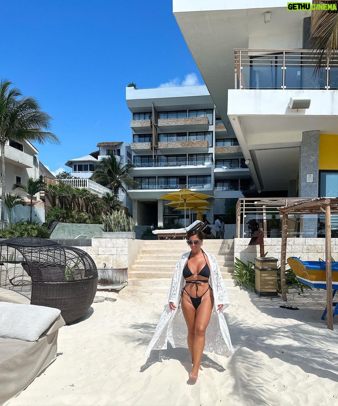 Anabel Pantoja Instagram - Vivir son ratitos como estos 🇲🇽 @thefiveshotels @thefivesoceanfront @soltouroficial #soltour #viajamoscontigo #viajessoltour #TheFivesOceanFront #TheFivesHotels #PlayaDelCarmen #RivieraMaya The Fives Oceanfront