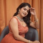Anarkali Marikar Instagram - Like a wow!!! Mua : @blushing_room Photo: @irshad_ottathara Costume: @madebymilankochi Ornaments: @golden_cup_fashion_jewellery Styling: @ashna_aash_