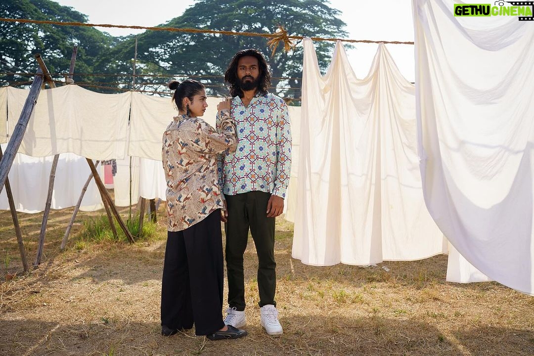 Anarkali Marikar Instagram - Organic Geometry Our new collection SALIH 23 02 .Crafted from 100% organic cotton and 100% rose cellulose extracted from rose petals for an eco-conscious style statement. relaxed-fit, full-sleeved shirt with geometric pattern. Link in bio. #brand #clothing #accessories #fashion #artists #community #designers #launching #organic #cotton #rosepetals