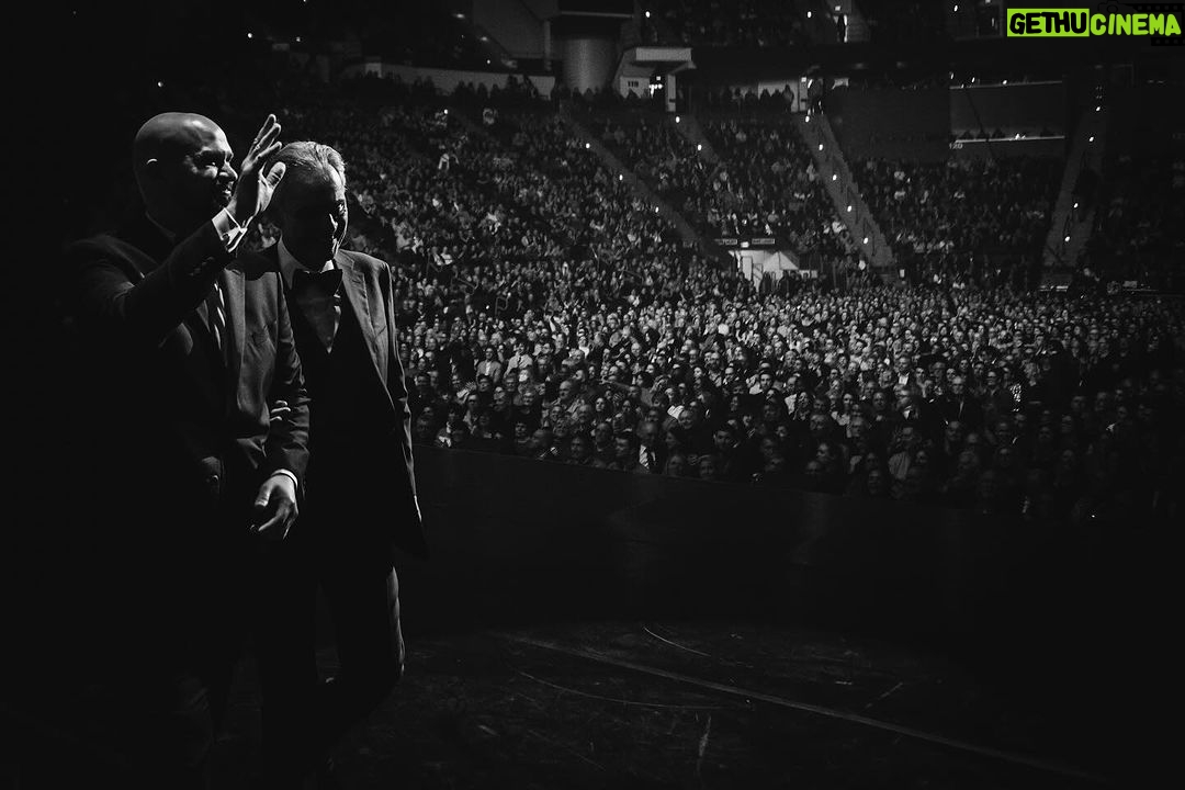 Andrea Bocelli - 25.3K Likes - February 23rd, #Hartford, XL Center 🇺🇸
photo: @lucarossettiph