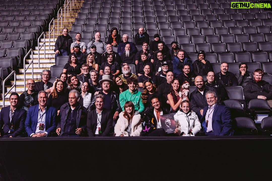 Andrea Bocelli Instagram - Hours, days, weeks spent side by side, seeing that everything went smoothly at every stop. Living within the magic box of the limelight illuminated by music and the work of so many people, many of them unseen by the public but crucial nonetheless. The dynamic of a tour staff is like a family, where listening is everything; or an orchestra, where every player dedicates their own story and their own talent to a common project. When the stage lights go out and the suitcases close, everyone prepares to return to their own family. But despite the ripple of joy that the prospect of well-earned rest evokes, when the time comes to say goodbye, there’s always a strong, silent, affectionate part of us that risks getting emotional. To the whole team, my most heartfelt and congenial thanks for all your daily feats and for the solid work ethic with which you approached each task. To everyone, our most loving wish for a peaceful Christmas.