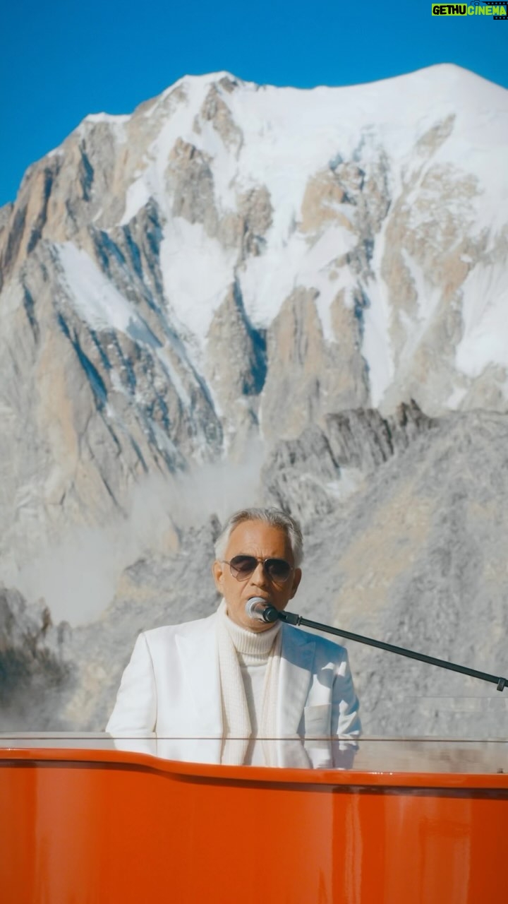 Andrea Bocelli - 87.6K Likes - Enjoy Christmas! ❄️
‘White Christmas’ live from Monte Bianco