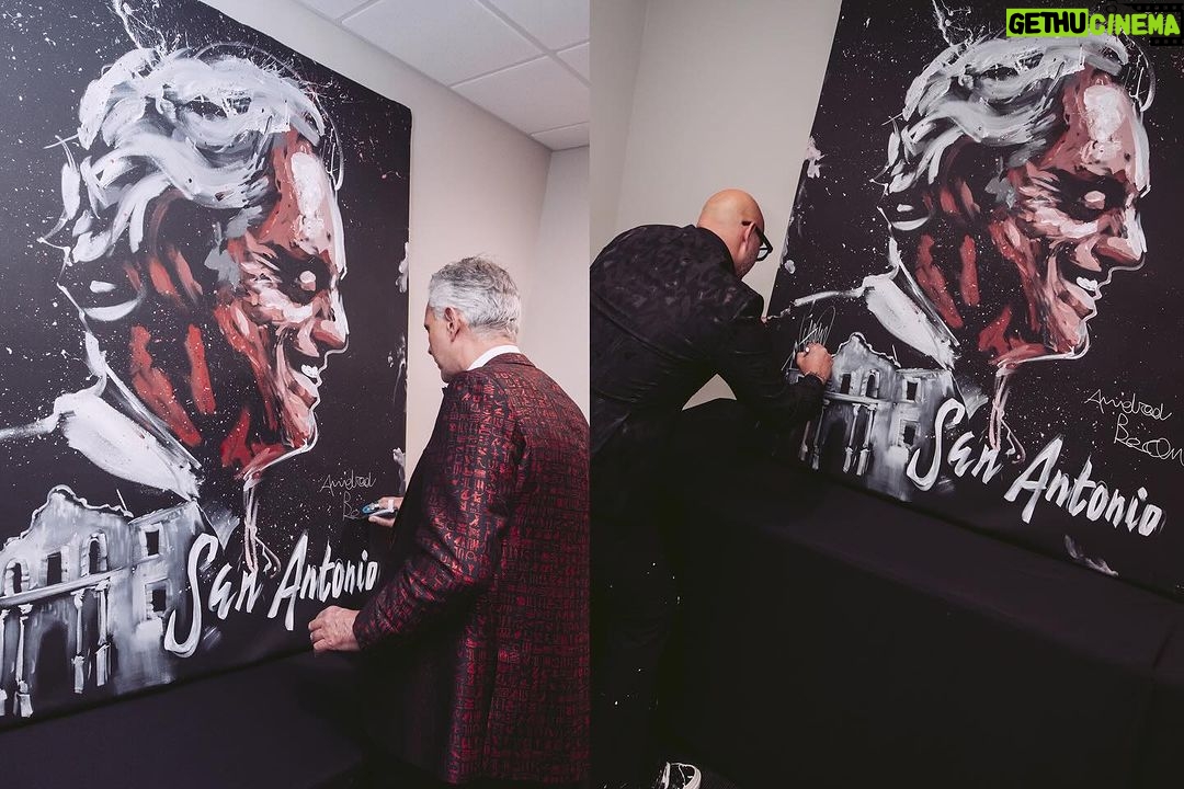 Andrea Bocelli Instagram - Showmanship upon showmanship, art upon art, goodness that creates goodness. At every stop of the US tour, the Californian pyrotechnic performance painter David Garibaldi, an exceptional talent and a true virtuoso of the brush, will create a unique work live. Each of these portraits, signed by the artist himself, will be auctioned off to support the Andrea Bocelli Foundation! To place your bid please visit: bocelliauction.com @garibaldiarts @andreabocellifoundation San Antonio, Texas