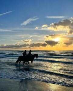 Andrea Bocelli Instagram - Ride into the sunset Tuscany, Italy