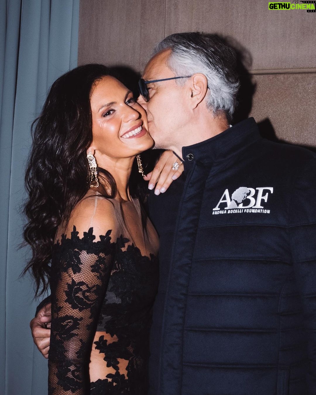 Andrea Bocelli - 104.5K Likes - Heading to #WME’s Pre-Oscar Party in #LA
photo: @cynthiaparkhurst