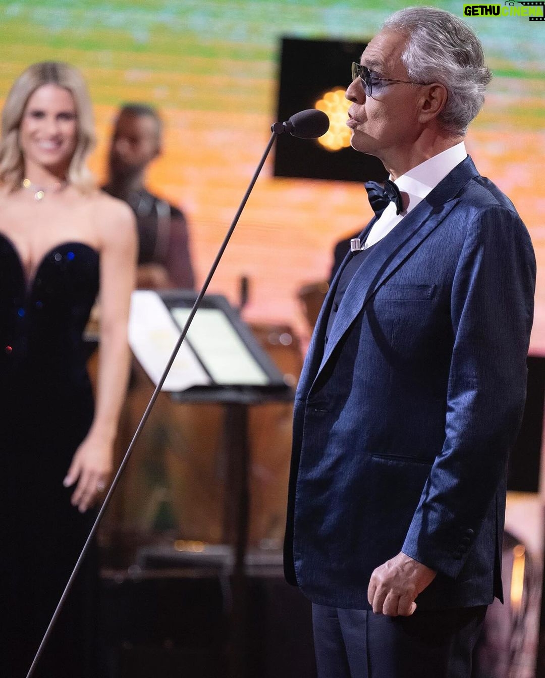 Andrea Bocelli - 54.2K Likes - Andrea ospite a #MichelleImpossible con @therealhunzigram
photo: @pierpapo_ferreri