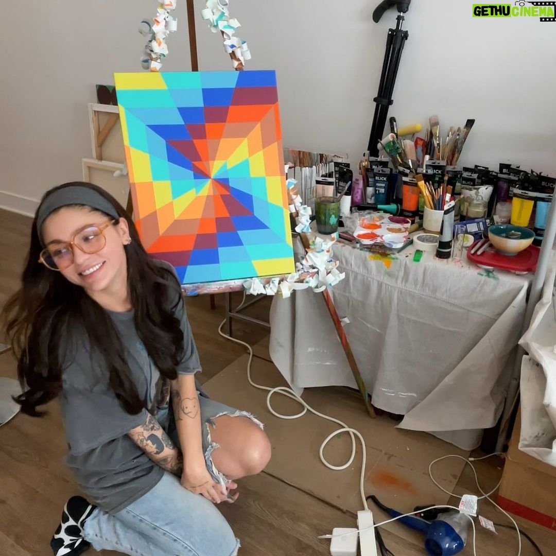 Andrea Russett Instagram - give me 4 colors you like together for my next painting 💘 (but also tell me ur thoughts on this one i value ur opinion 🥺) Los Angeles, California