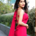 Angel Rai Instagram - Holi kaisi rahi apki ? ❤️🔥 #foryou #angelrai #trending #viral #fun #happyholi #saree #angel #wings # style #instatred #instadaily #angellovers #holi #traditional #marathi #maharashtra #gulabisadi🌸#💗#ipl #ipl2024