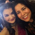 Anjali Bhimani Instagram - What a night… Thanks so much @lilly for creating a space last weekend (and WHAT a space) for us to celebrate the love and light we do have in the world - even amidst the darkness - and to hold space with each other for more of it in the new year. It’s been rare that I’ve had a chance to celebrate Diwali with a room full of other desis - along with so many new friends who came and embraced and learned about the holiday and the meaning behind it. The joy in the room, the dancing - oh the dancing - and the laughs were a needed balm to get back out in the world and continuing to do what each of us can to create more good in the world. (Special thanks to @terrycrews for the wonderful conversation and the epic dance with Lilly that were two of my favorite moments of the night). P.S. yes, DesiQuest fans, you see correctly - this is my favorite sari, it’s a gazillion years old and I will never stop wearing it. I was stuck on a plane on Halloween this year so looks like Sitara from @desiquestshow made an appearance at this party too! . . . . . #diwali #diwali2023 #loveandlight #desigirl #sustainablefashion #lillysingh #terrycrews #anjalibhimani #poornajagannathan Beverly Hills, California
